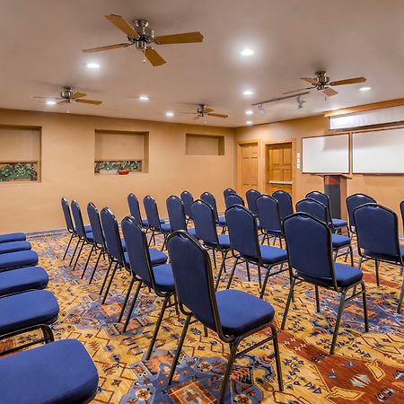 Holiday Inn Canyon De Chelly-Chinle By Ihg Buitenkant foto