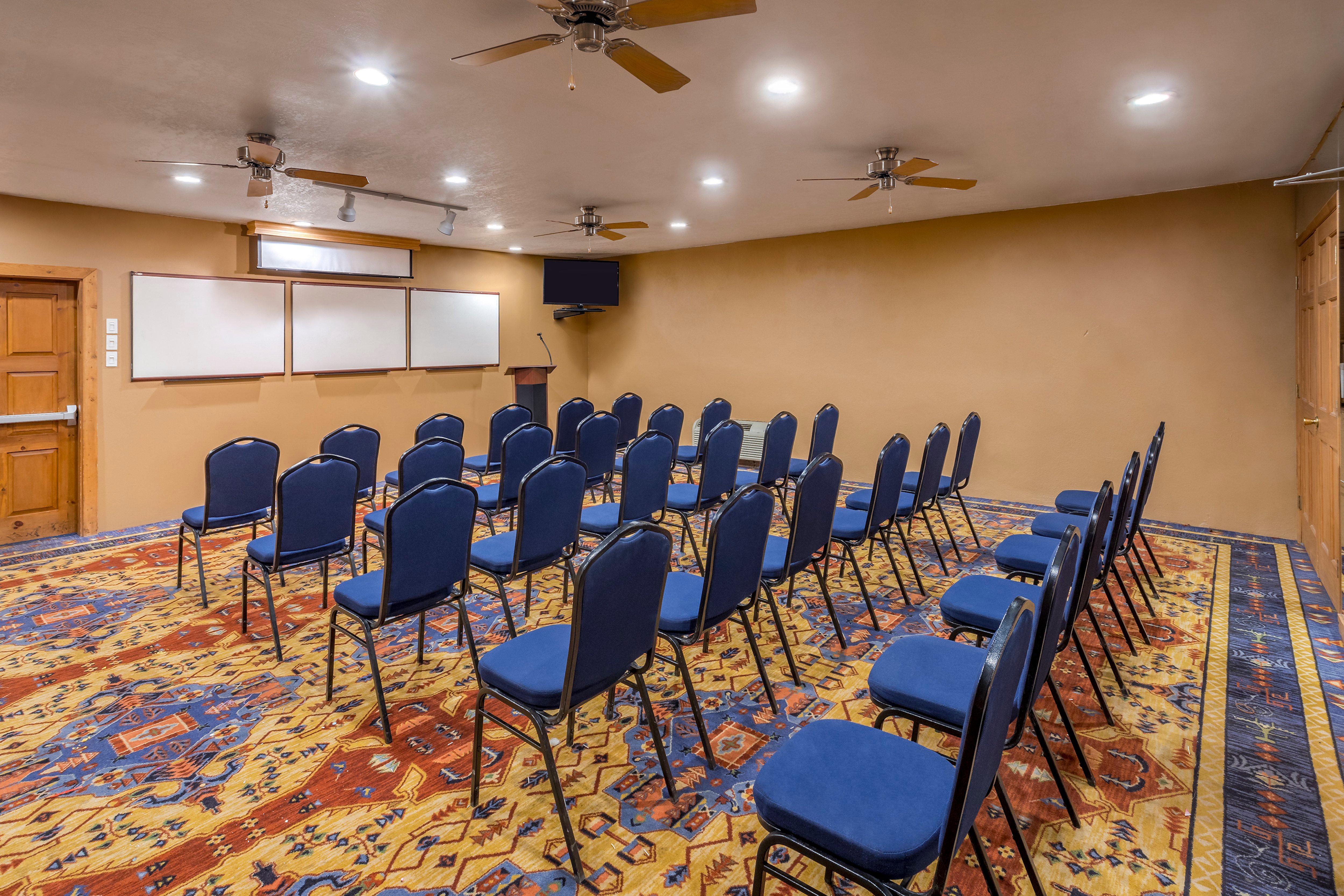 Holiday Inn Canyon De Chelly-Chinle By Ihg Buitenkant foto