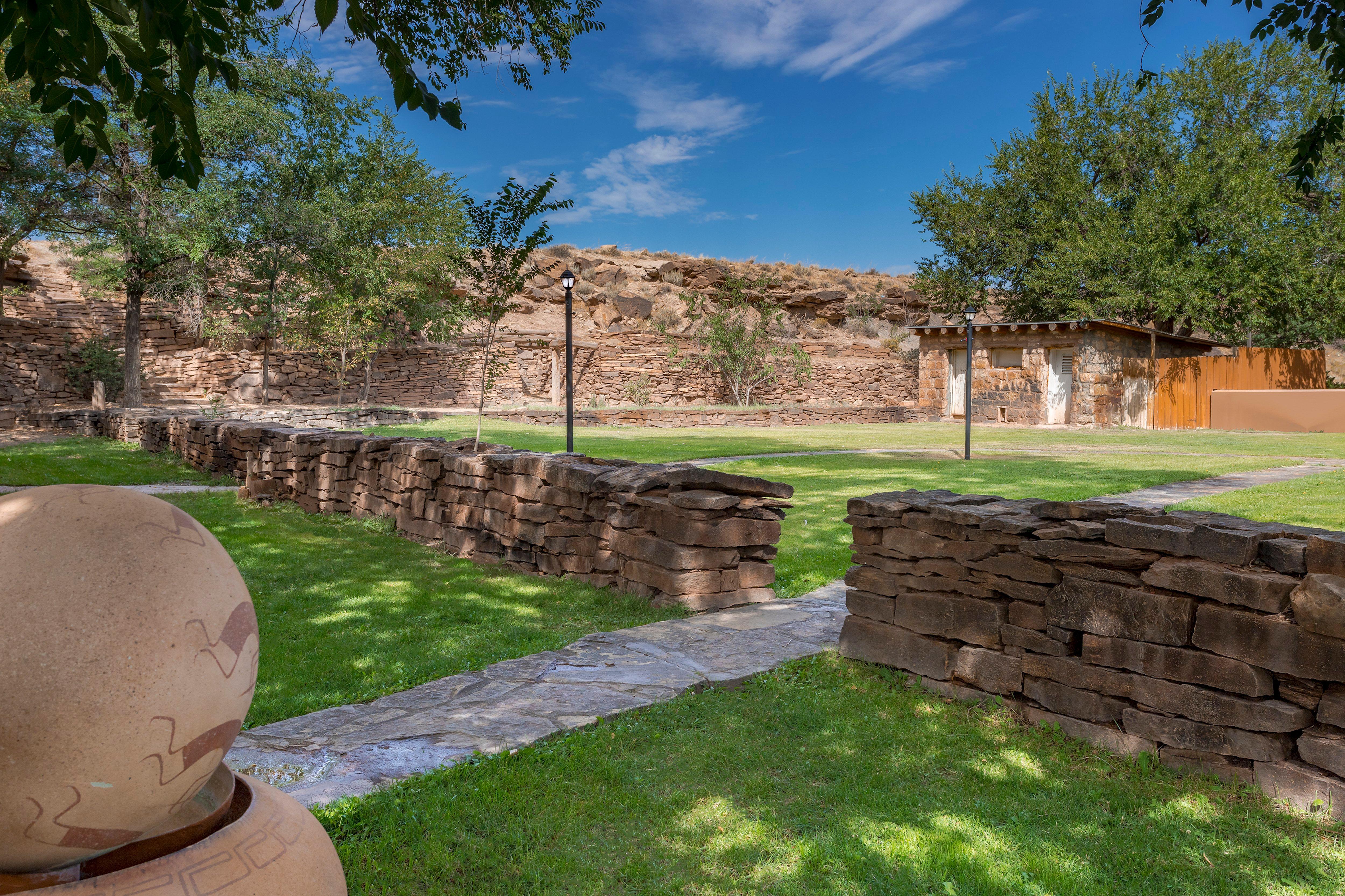 Holiday Inn Canyon De Chelly-Chinle By Ihg Buitenkant foto