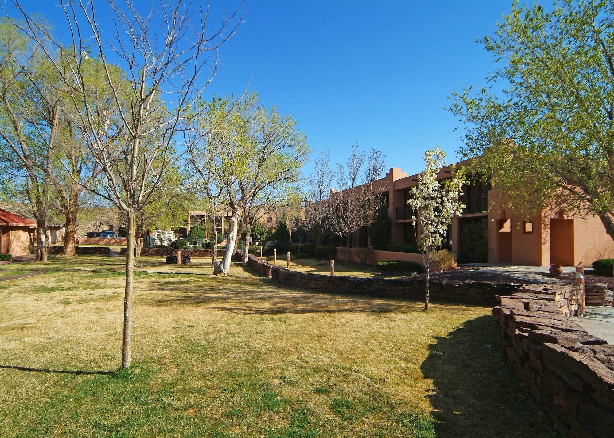 Holiday Inn Canyon De Chelly-Chinle By Ihg Buitenkant foto