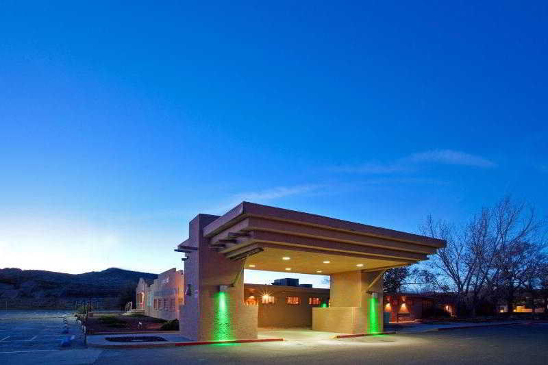 Holiday Inn Canyon De Chelly-Chinle By Ihg Buitenkant foto