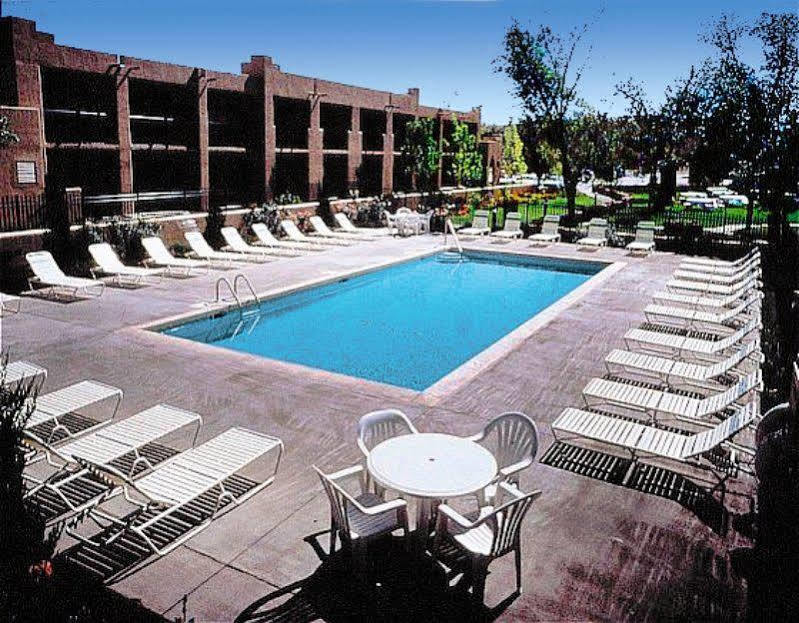 Holiday Inn Canyon De Chelly-Chinle By Ihg Buitenkant foto